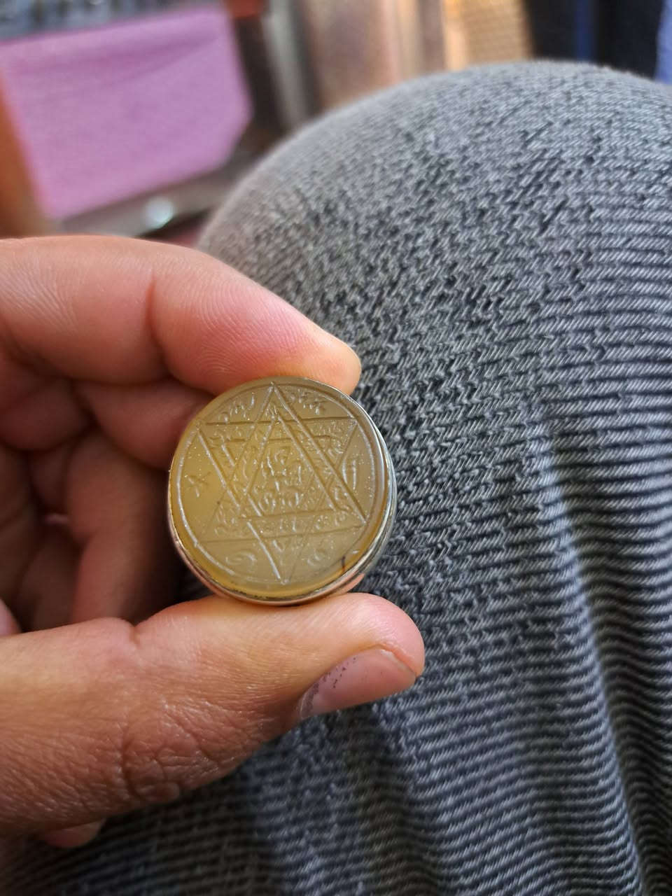 خاتم للبيع شرف الشمس قديم
السعر ٧٥
***********
