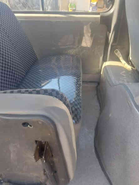 سلام وعليكم نيسان يروفان موديل 2010صفحه الطويلة مصبوغه والباقي كفاله ومكينه محوره  ففتي ***********
