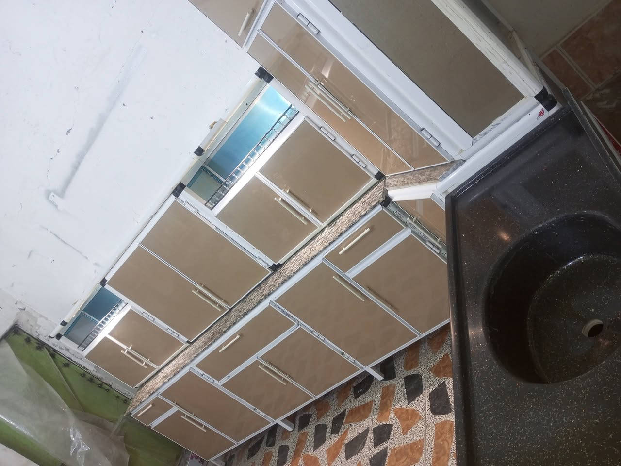 يا رزاق للبيع السعر 925 تسكام الثقيل فرته كله ست أمتار كله مرمر الشراي يراسني خاص  ادزله الفيديو والعنوان ***********
