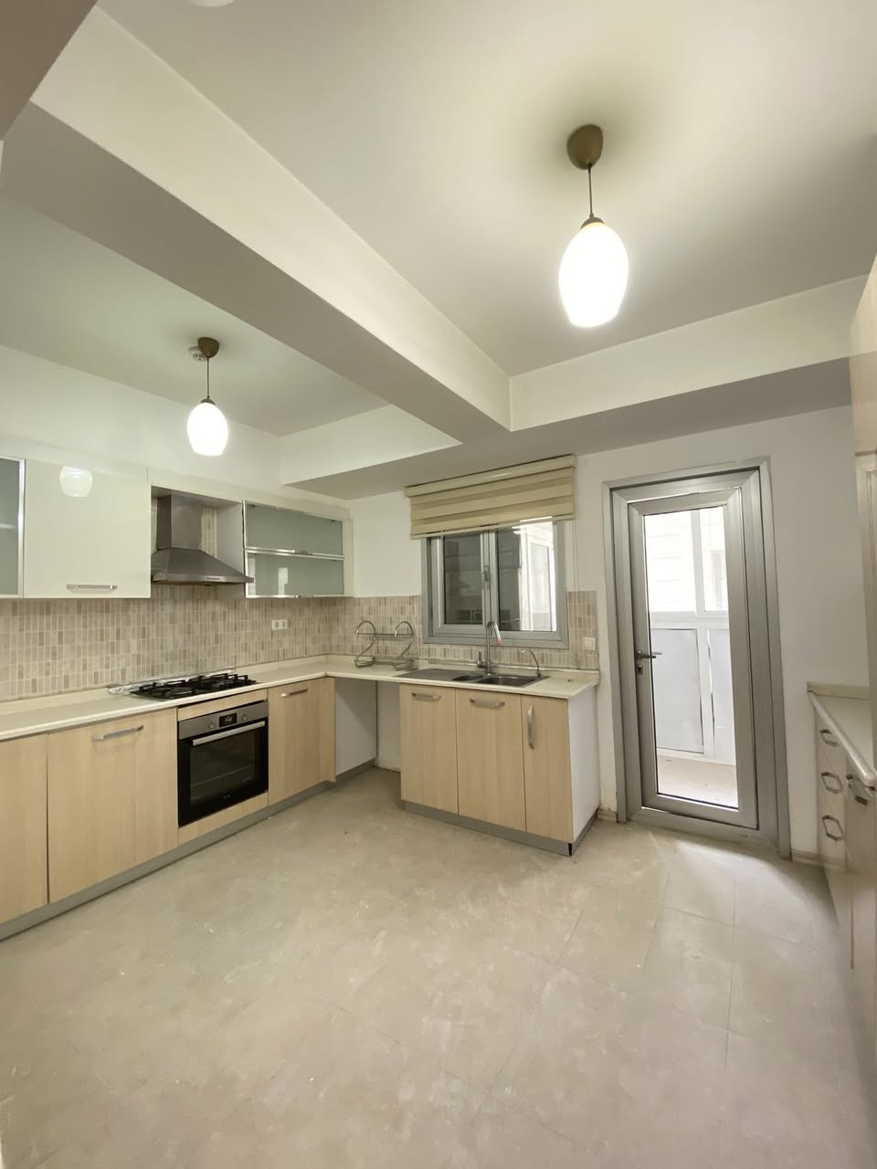 امپاير وينگ
🏢للايـجار  –  بۆ  کرێ

 ♦️– غرفتين و صالة  و مطبخ معزول / 1+2

 ♦️ –  لمزيد من معلومات تواصل على واتساب:

يوجد عروض للايجار و بيع و شراء في مربع الذهبي :

0750 099 89 89 📞

عقارات مۆنیتەر Monitor Real Estate
