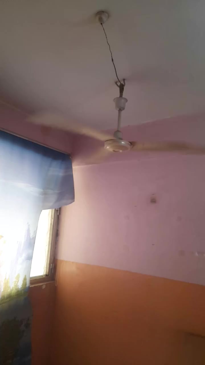 اغراض للبيع  في كربلاء 
مبردة كبيرة مستعمله نظيفة خزان٨٥ لتر ١٥٠ الف
مولدة ١٠ امبير ٥٠ الف
مروحة سقفيه ١٠الاف
***********_***********
