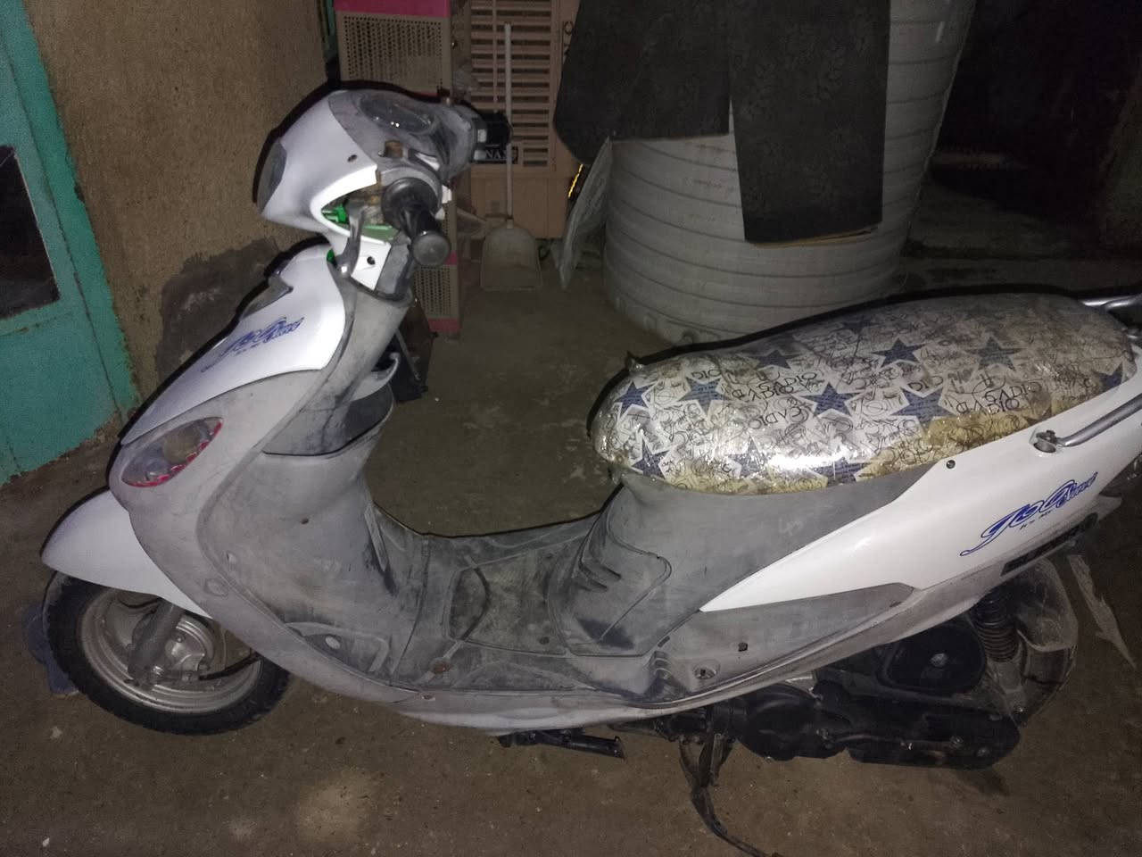 سلام عليكم ماكس منغولي دراجه خير من الله سلف هندر شغال كهربايات شغاله ما بيه نقص عده كلوبات شاير بس رائيده 550بيه مجال مكاني بغداد مدينه صدر منطقه حميديه رقمي ***********
