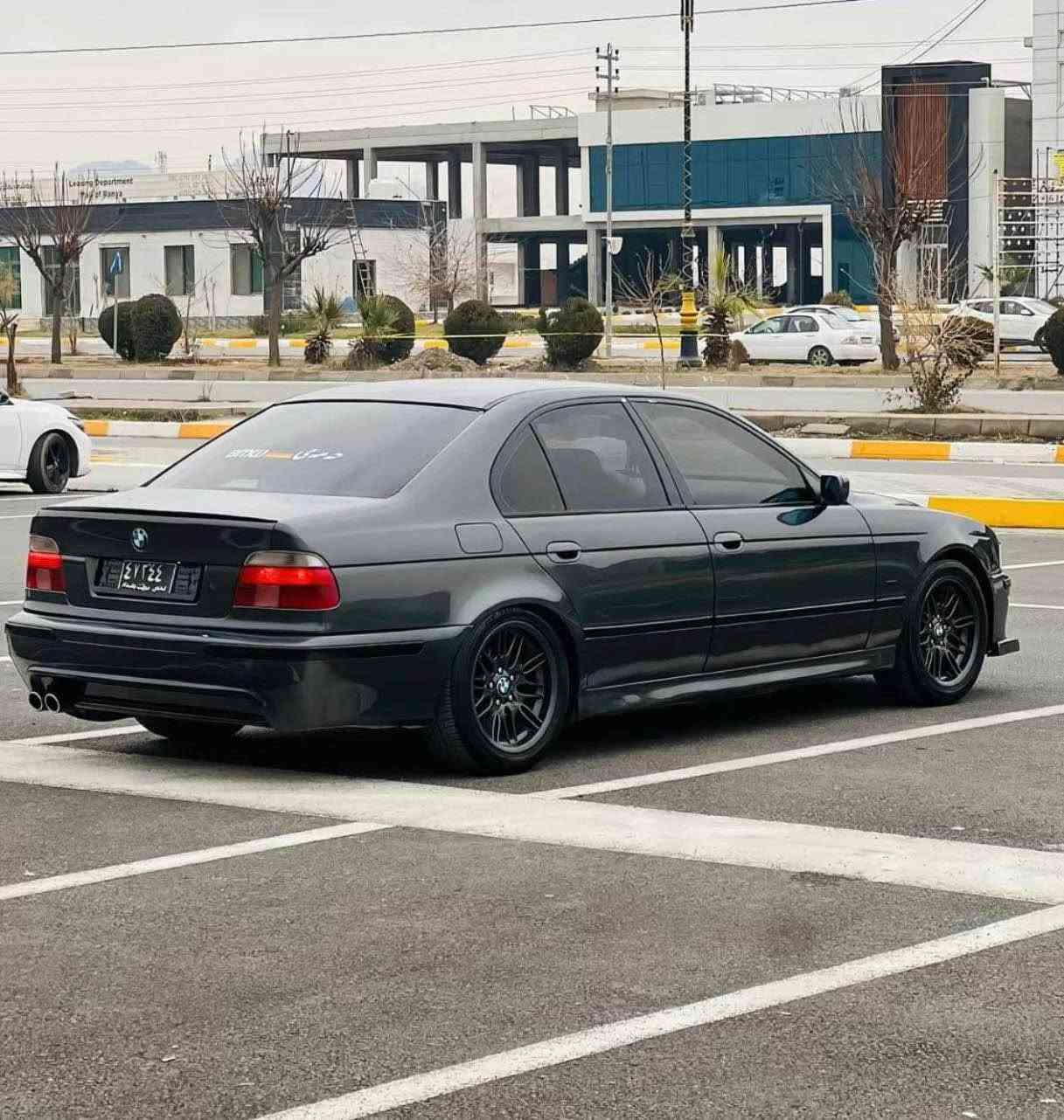سەلام 
Bmw 528 1999
سەقەر بۆ فرۆشتن ئارمی پلاستیکی هەولێرە گێر و مەکینەو ئەکسلی بە شەرت تەبریدە جوان و نەرم و بە مەسرەف بۆیاخی کامل کراوە بۆ جوانی رەنگی نەوتی زۆر تایبەت کوشنی جلد جامی کارەبا شاشەی ئایپات 28 ی دەبڵ دیجیتالە جامی کارەبا  
***********
نرخی ٥٩ ماجالی کەم 
لە سلیمانیم السليمانية, العراق
