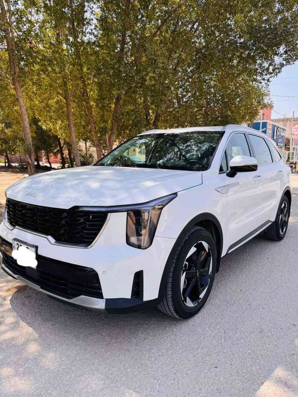 السلام عليكم للبيع سورنتو خليجي موديل2024 رقم أربيل بسمي مكفول كفاله عامه من صبغ وتبديل وفتح حتى من الزلغ جديدة بمعنى الكلمة
فول مواصفات 1/1 
بصمه تشغيل
بصمه ابواب
كشنات كهرباء 
محرك 6 اسلندر 
شاشه ايباد 
تبريد ثلاث قطع
سبعه راكب
شفتات ستيرن 
كير ماوس 
كامرة اماميه وخلفيه 
4انظمه قيادة 
توقف ذاتي 
جنطه شفط
مري شفط
إنارة داخليه متغيرة
بردات خليفه.
 إشارة ترحيب
شاحن 
حساس امامي
حساس خلفي
رادار توقف 
هاند بريك بصمة و اوتو هولد 
كروز سرعه 
سبير منازل  
اوباقي مواصفات معروفه. 
السعر (295) ورقه $وبيها مجال. 
اللا ستفسار اتصل على الرقم *********** 
مكان بابل حله
