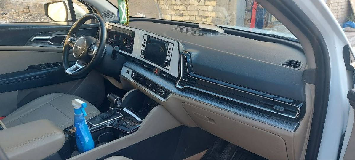 السلام عليكم سبورتج 2023 خليجي فول مواصفات عدا بنوراما مكينه 2000 دوش مكان السياره بغداد سعر 228 وبيها مجال 
الهاتف / ***********
