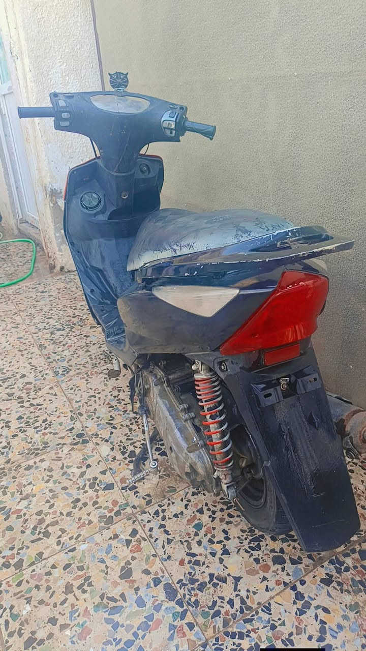 بيع مستعجل السلام عليكم دراجه جيتي آر دراجه كلش حلو سرعه 140 كامله الدراجه مكينه زينه حلو دراجه حلو لايتات كله شغال هندر دراجه جاهز بيع مستعجل كلش السعر 200 بلاش أرخص دراجه بل العراق مكاني بغداد الحسينيه *********** مستعجل

