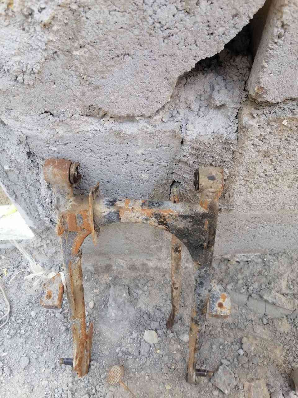 السلام عليكم من رخصه الادمن غراض دراجه ايراني كلهن شغالات المحرك انيرجي شرط التشغيل  وباغي   لقراض گدامك المكان بصره گرمه علي ***********
