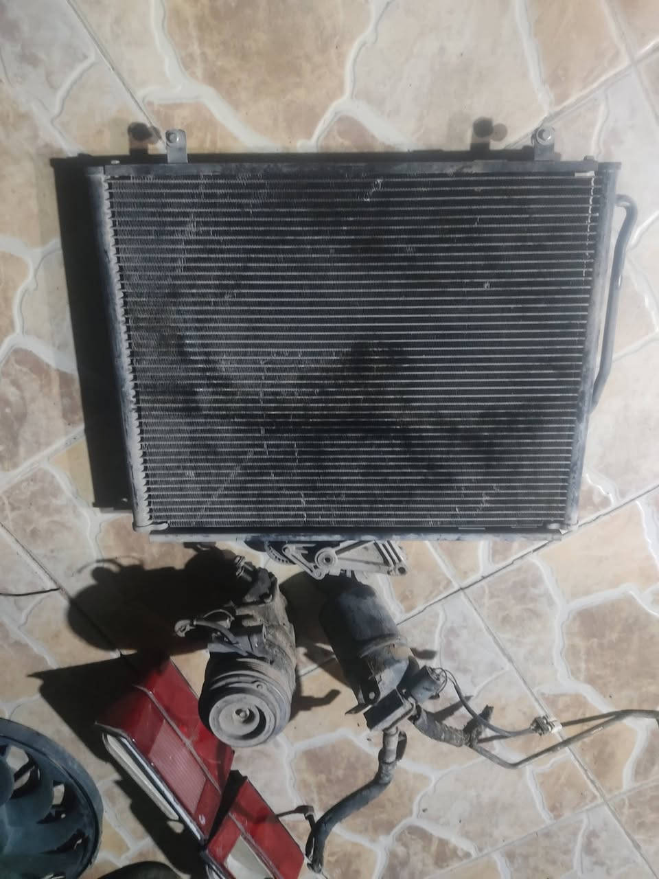 ئه م ئه شيايه هه موي بو فروشتن و به شه رت
راديته ري ته بريد كومپريسه ر پانكه  براكيتي ده عامي بالي سه ر سندوق  هؤك  هه موي به شه رت. بو سعر چات بنيره له خوار بازار


**إذا كنت صاحب هذا الإعلان وتريد حذفه لأي سبب، رجاءا أرسل رسالة إلى الدعم الفني**