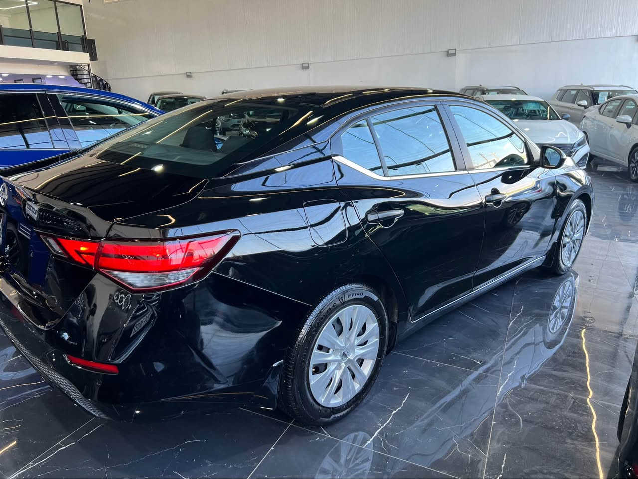 سێنترا مۆدێل ٢٠٢٤ 
مواسەفات بەسمە شاشە و کامێرا و کامل ڕادارو حاسەی پشتەوە ئۆتۆ ستارت و ئیکۆ….
تەنها سندوقی بۆیاخە بێناوگرتن بەشەرت ئێرباگ کەپس 
پێشی کەپسە 
٣٣٠٠٠ مایل ڕۆشتوە گێڕ و مەکینە و کارەبای بەشەرت
ڕەقەم کاتیە
سعری ١٣٢ گەڵا و مەجال
***********
گۆڕینەوەش لەسەر دڵگرتن السليمانية, العراق
