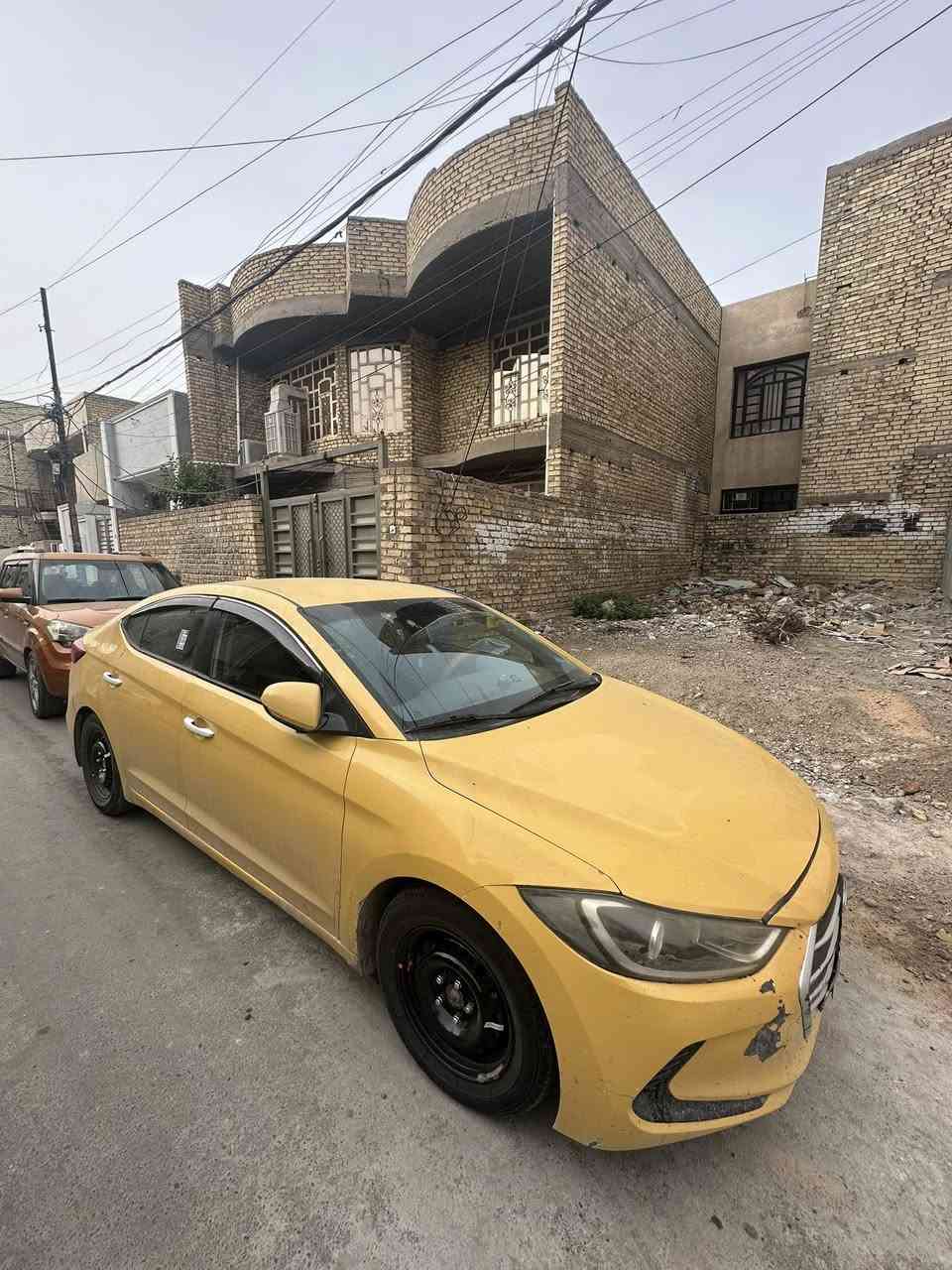 السلام عليكم النترا موديل 2018
باسمي سنويه 2031
رقم دولي بغداد تحويل ثاني يوم
تخم تاير البارحه شديته 
تبريد شغال 
سياره جاهزه مابيه نقص
حادثه خفيف
السياره ليبل واحد 
بيه فقط ايرباك بردا طاك
الباقي مكفول
سعره 128 
مكاني بغداد الشعب 
رقم الهاتف ***********
