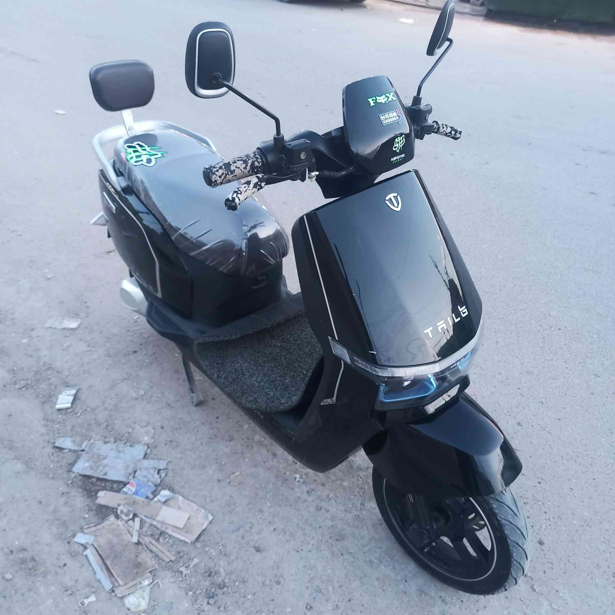 يا الله السلام دراجه TAlLG الوحش العالميه ملف 2000 واط حقيقي دراجه تخبل بطاريات فول شلعه معدل فول دراجه جديده وكل نقص مابيها بيها نضام R رجوع للخلف دراجه تخبل موديل 2025 بيها نضام مثبت سرعه نضام بارك P دراجه لايت زينون تخبل وجديده تايرات جدد دراجه كامله مكمله وخير من الله سعر الدراجه 750 بيها مجال مكاني بغداد حي الجامعه  رقمي للاستفسار ***********
