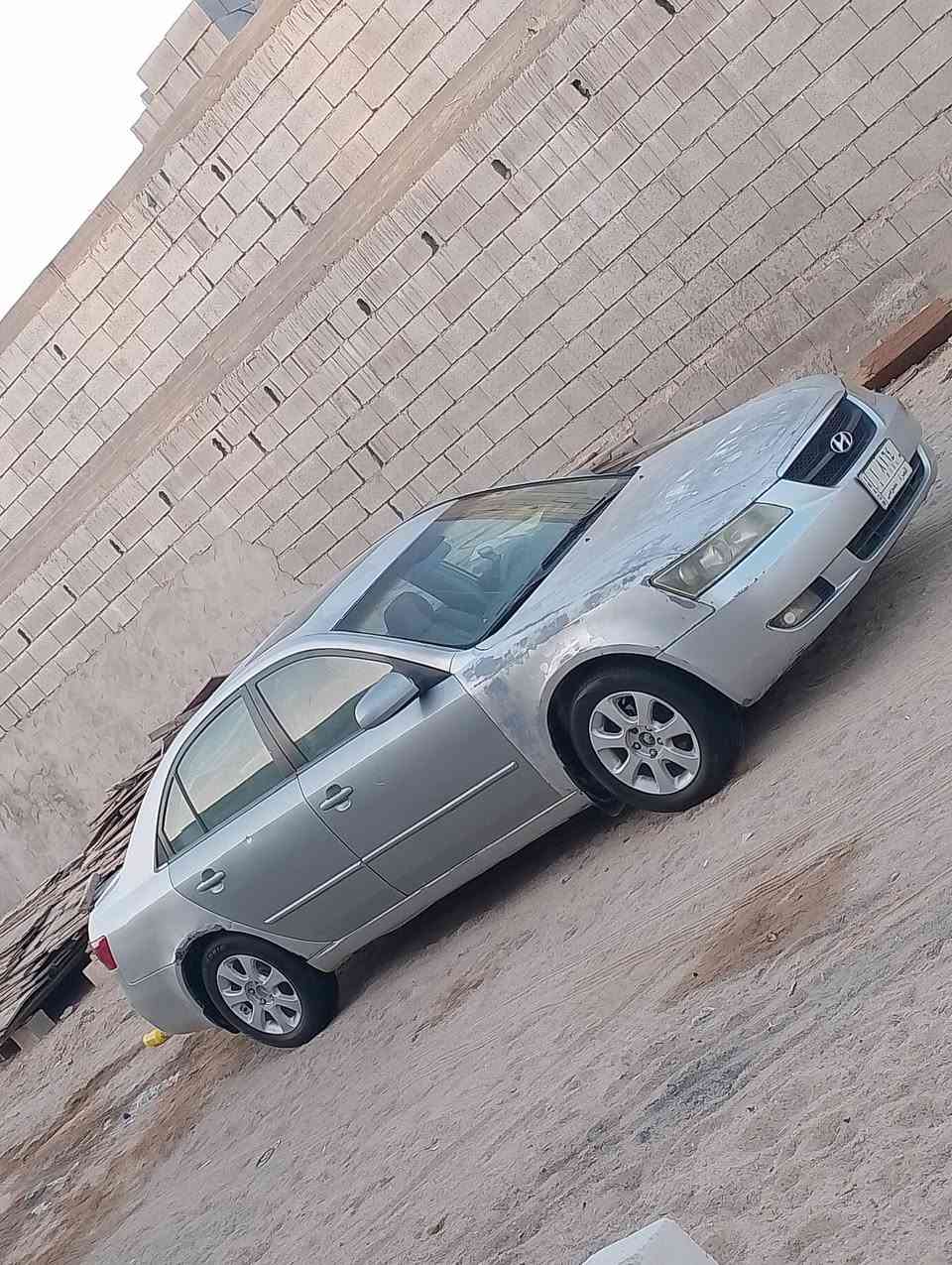 سوناتا ٢٠٠٦
محرك٢٤٠٠جديده حاويه شرط
كير جديد حاويه
وارد امريكي 
فول مواصفات 
سياره حداده عمر نسبه٨٥بـ١٠٠
لايت زينون
تخم تاير 
شاشه اندرويد
كامره خلفيه
منضومه ٦سماعات فول
رقم بصره شبه مميز 
٨١٦٤بصره أ
بيها ضربه بجاملغ لخلفي صفحت لعبري خفيفه وراجعه 

تصال 
***********
بصره الزبير
