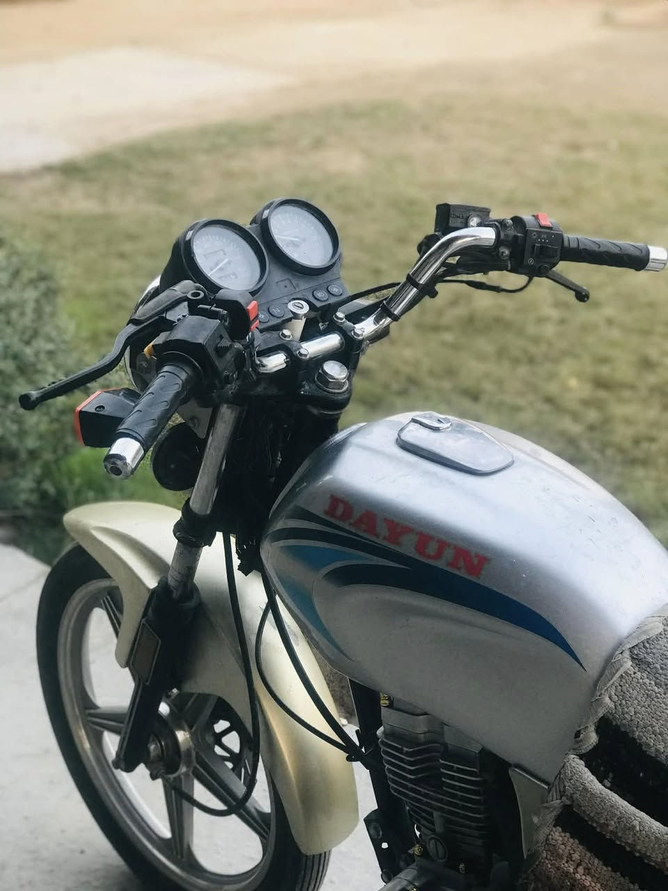 دايون موديل 21 نضيفه اوراق ستنساخ السعر 750وبيها مجال الشراي مكاني سكندريه ***********
