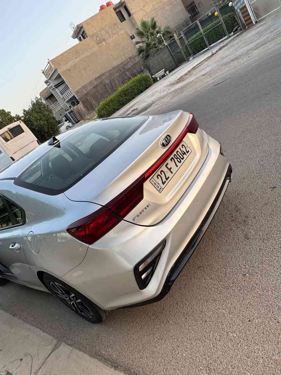 سلام عليكم للبيع كيا فورتي موديل 2020
رقم اربيل باسمي تحويل ثاني يوم حادثه باب وجاملغ صفحة السايق 
السعر 127$ 
مكاني بغداد السيديه
***********
