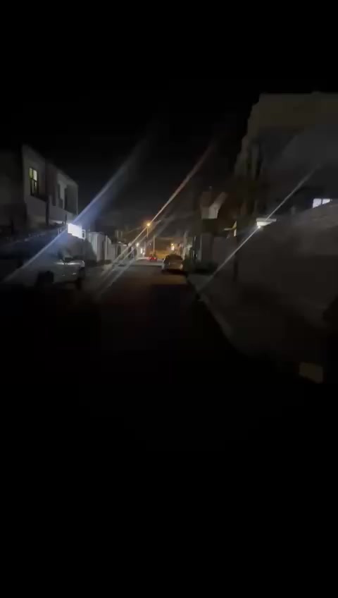 يالله🌷

تحية طيبة🌹

بيت🏠للبيع
مساحة 200متر 
الموقع حي العسكري 

للاستفسار ☎️

***********
***********
او مراجعه مكتب رائد البنواوي للعقار 
حي الموضفين مقابل مدرسه نون والقلم الأهليه 

اهلا وسهلا🌺
