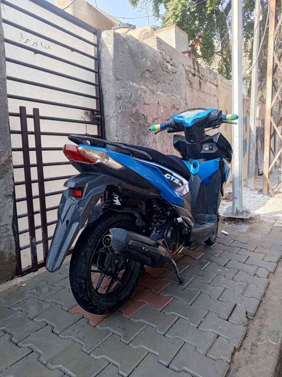 يا الله سلام عليكم دراجه ct5(صيني) 
دراجه خير من الله 
سعر 300وبيها مجال قليل حك جيه
***********
العنوان بغداد الحسينيه مسقط شارع القاضي
