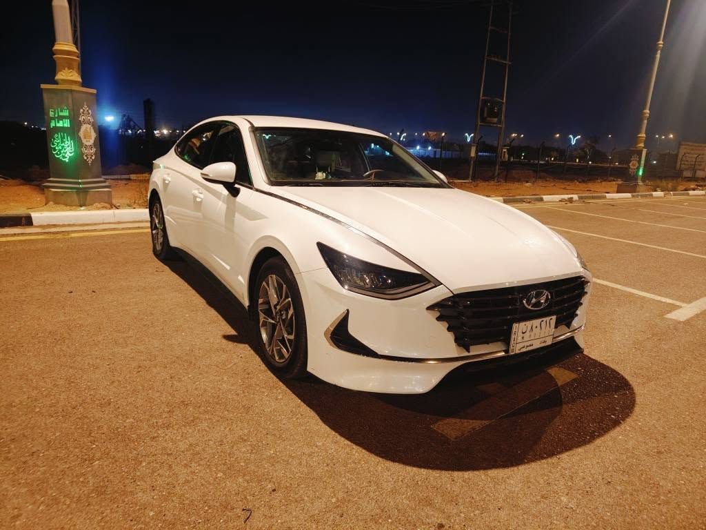 السلام عليكم
للبيع او المراوس
سوناتا موديل 2020 خليجي
ماشية : 96 Km حقيقي
المواصفات :
تحكم ستيرن جهتين 
شاشة اندرويد
كروز سرعة 
محرك 4 سلندر 2500
قطعتين تبريد 
اشاير بالمري 
لايت 3 عدسات بلادي مع تحكم ماطور صعود ونزول
كشنات جلد 
كير دكم 
حساسات خلفية وكامرا
ويل كب كروم 
مانع انزلاق 
دبل ايرباك 
ملاحظة: السياره خليجي جديدة وجاهزة 
فقط بيها بارد كلش بسيط بالباب الخلفي
( السيارة رقمها بغداد وب اسم ظابط  مطلوبة للمصرف استقاطع مباشر ب 2027 تصير حرة)
العنوان : كربلاء 
للتواصل ***********
