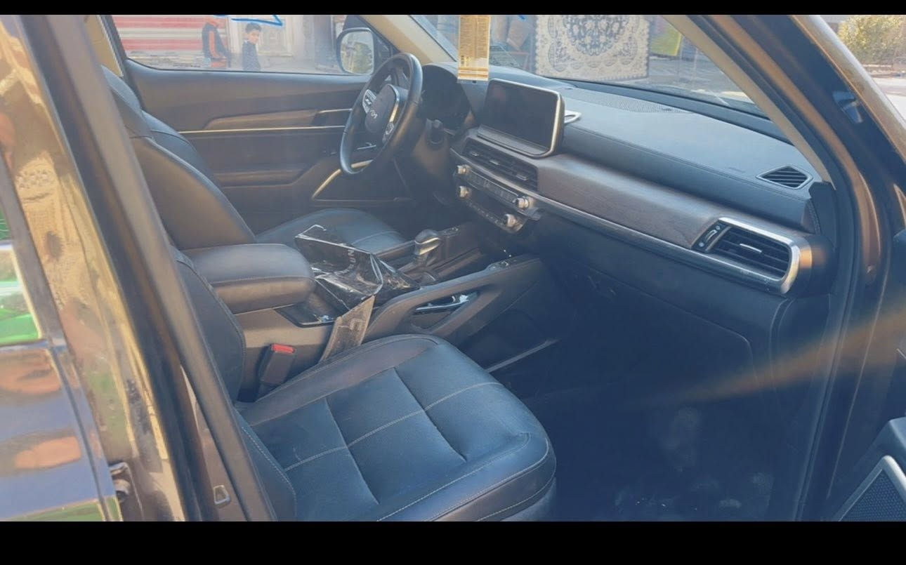 ‏سلام عليكم
كيا تيلورايد EX 2022 رقم بغداد 
‏مستعجل على البيعه مالتها سعرها 285$ وبيها مجال 

حادثها بأمريكا صندوق و بارد الجاملغ الامامي و حادثها بالعراق جاملغ خلفي و موضح كلشي بالصور 
السياره بدون ايرباك ايرباكات كلها سليمه 
محرك كير حدادية تخم تاير شرط الفحص 

وارد امريكي 
مواصفات
بصمه
فتحه
كشنات جلد
كشنات كهربائية
مرايات كهربائية
صندوك كهربائي
شحن لاسلكي
كشن تدفئه+ تبريد
تبريد مركزي
حساسات خلفي 
رادار امامي
رادارت جانبي
بريك بصمه
تشغيل عن بعد
كشن خلفي vip
مكان السيارة كربلاء


**إذا كنت صاحب هذا الإعلان وتريد حذفه لأي سبب، رجاءا أرسل رسالة إلى الدعم الفني**