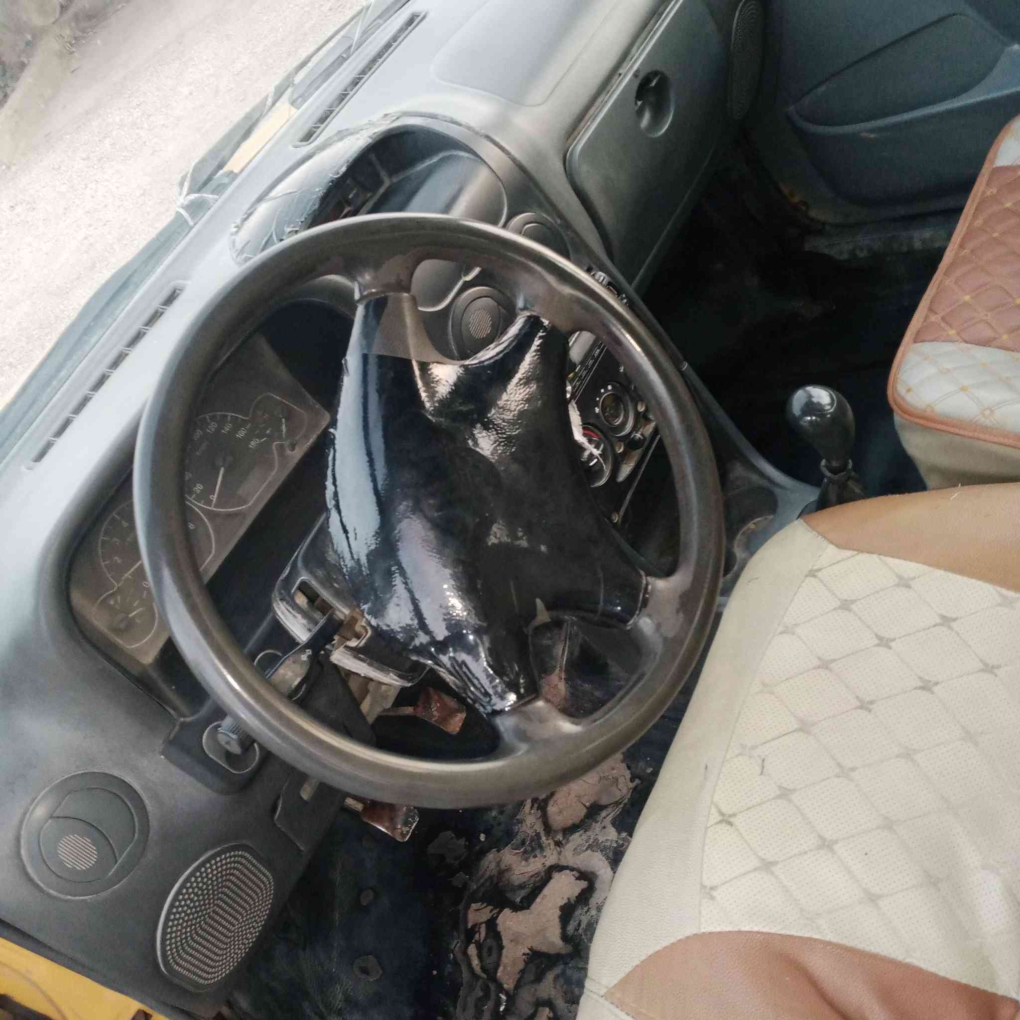 سلام عليكم سايبا للبيع كير مكينه مكفولات جدد تخم تاير جديد هسه شاده كشره حلوه براكيتات حلوات سنويه جديده كهربائيات كلهه جدد كله شغال دوشمه حلوه مكان سياره ميسان المشرح السعر 16وبيهه مجال قليل ***********
