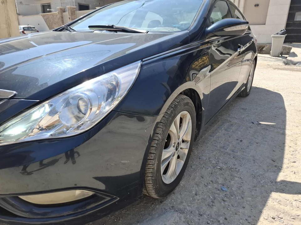 السلام عليكم للبيع  او مراوس سوناته ٢٠١١ لسياره كله كفاله عامه  ماعدا لباب ولجاملغ شخوط وباقيات عله وضعه رقم بغداد لدولي بسمي لسياره فول واحد عله واحد فتحه مو بنرامه لسياره جاهزه من كلشي ما نقصه برغي وارد امريكي مكينه كير كفاله مكان حله نادر لثانيه ***********
