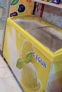 وبركاته عارضات للبيع عموديات ٢  سعرهن 450 عارضات شرط التبريد ثلج مفولا...