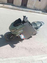 سكنس للبيع دراجه طافيه كلجاتها تعبانه كلش عوزها بس كلجات دراجه تخبل نك...