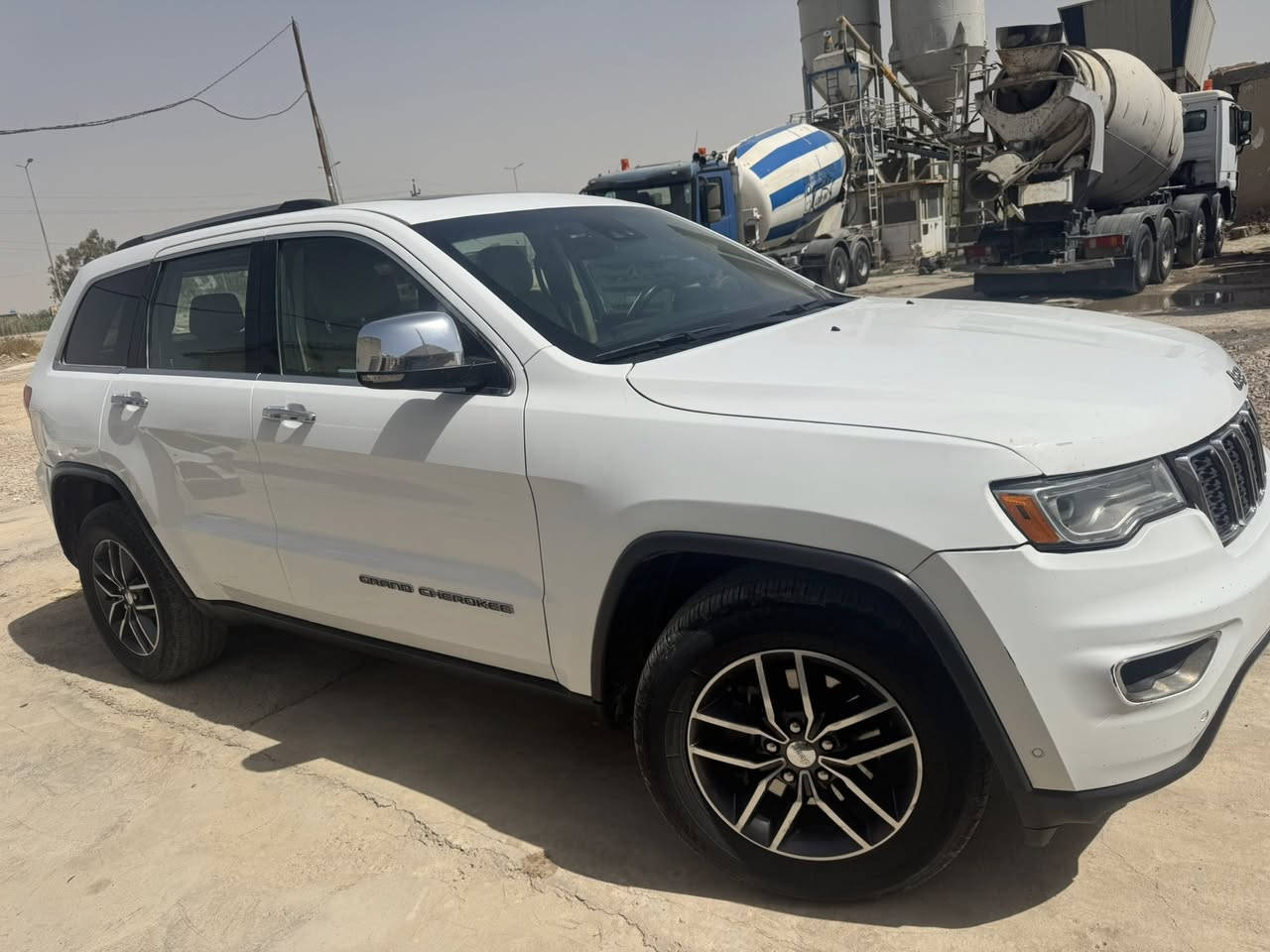 السلام عليكم جيب ٢٠١٨ وارد أمريكي داخل بيجي حساس امامي خلفي رادار امامي خلفي حادثه خفيف السياره لمتد ماشيه ٩٦ ألف سعرها ٢٢٥ استفسار ***********مكاني واسط أو بغداد
