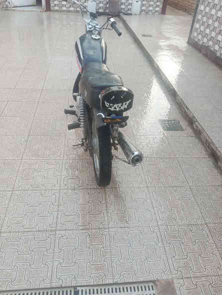 دراجه للبيع كلك شاصي 15 ومحرك 22 مفتوح  إدراجه اصلي شلامجه سعرها 375 وبيها قليل كلش  مكاني شطره  
*********** خاص مقفول
