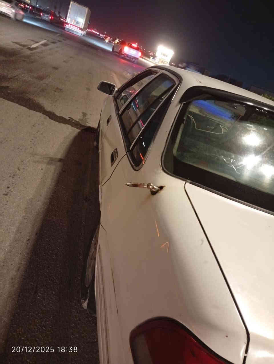 السلام عليكم برنس فراشه موديل 1996 هزه جديده  رٍّقم جديد مكينه مسكر بيه خيط بخار كير خير من الله حداديه خير من الله السياره كما موضحه بصور وكير اوتوماتيك 
العنوان بّــَغَـداد جسر ديالى جسر جديد 
السعر 27 وبيهه مجال 
***********
