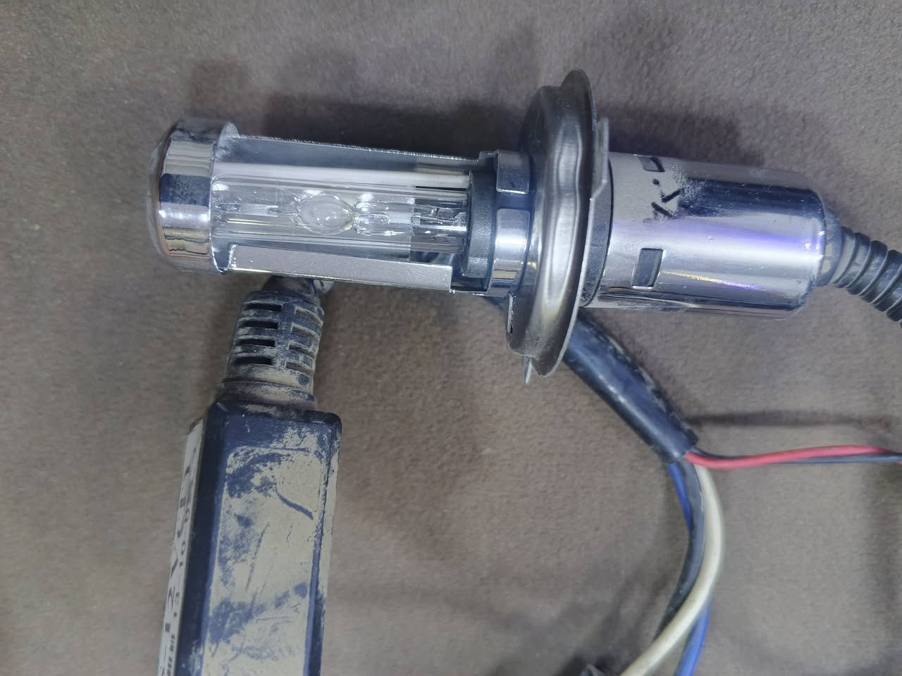 السلام عليكم 
 منظومه زنون ثلجي فورزه 🔦 
توصيل كافه المحافصات🚚
سعر 50 مع توصيل 
مكان ابو غريب خرنابات 🚩
***********بي واتساب
#الجميع
