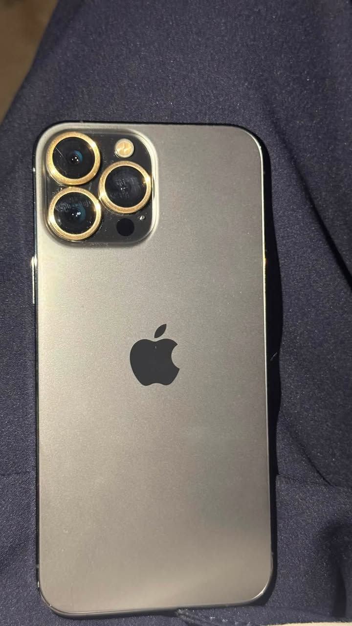 iPhone 13 Pro Max

سعة: 256GB

* Face ID شغال ✅

الجهاز مكفول من كلشي 
بطاريه 100(ما مبدل) فقط مرفوع الحقيقي 88 
ضمان اسبوع ايي خلل يرجع 

السعر: 700 وبي مجال


**إذا كنت صاحب هذا الإعلان وتريد حذفه لأي سبب، رجاءا أرسل رسالة إلى الدعم الفني**