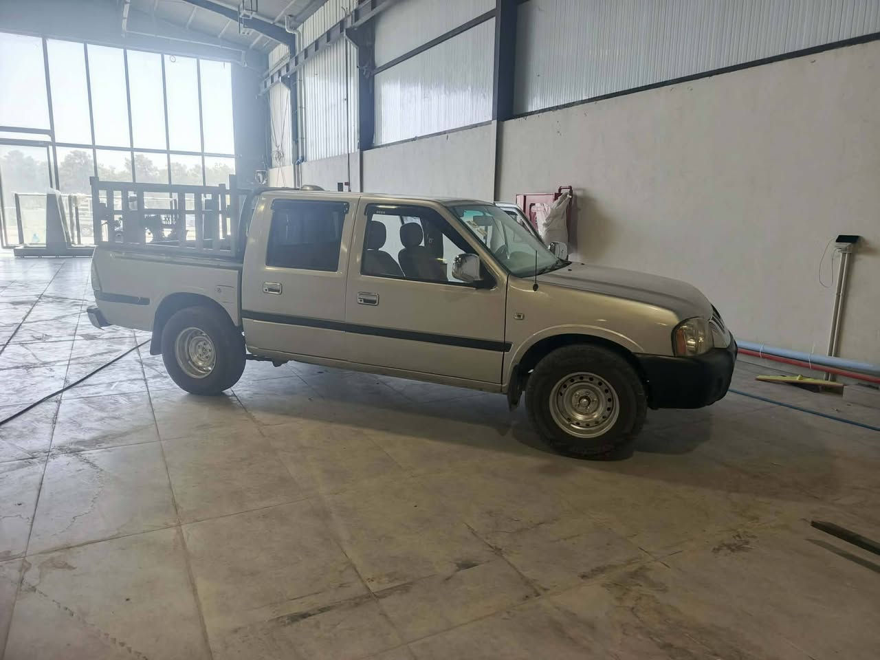 دير ٢٠٠٦
شكل كوراو كراوة بة نيسان 
تةبريد كةرمي لةسةر سويج
مةنةفيست ئةسلي 
كيرو مةكينةي لوك لوكة 
ناو زةرد ناوي ئةلي شوشةية ئةمةن جوانة 
تازة مةكينةي تةشفيد كراوة كلاجي لوكة
تايةي بالونة 
مالي دوستة 
تكاية مشتةري نيت مالي خةلكىش مةشكىنة
سعري ٣٨ كةلاو يةك ماعمةلةي برانة 
***********
***********
