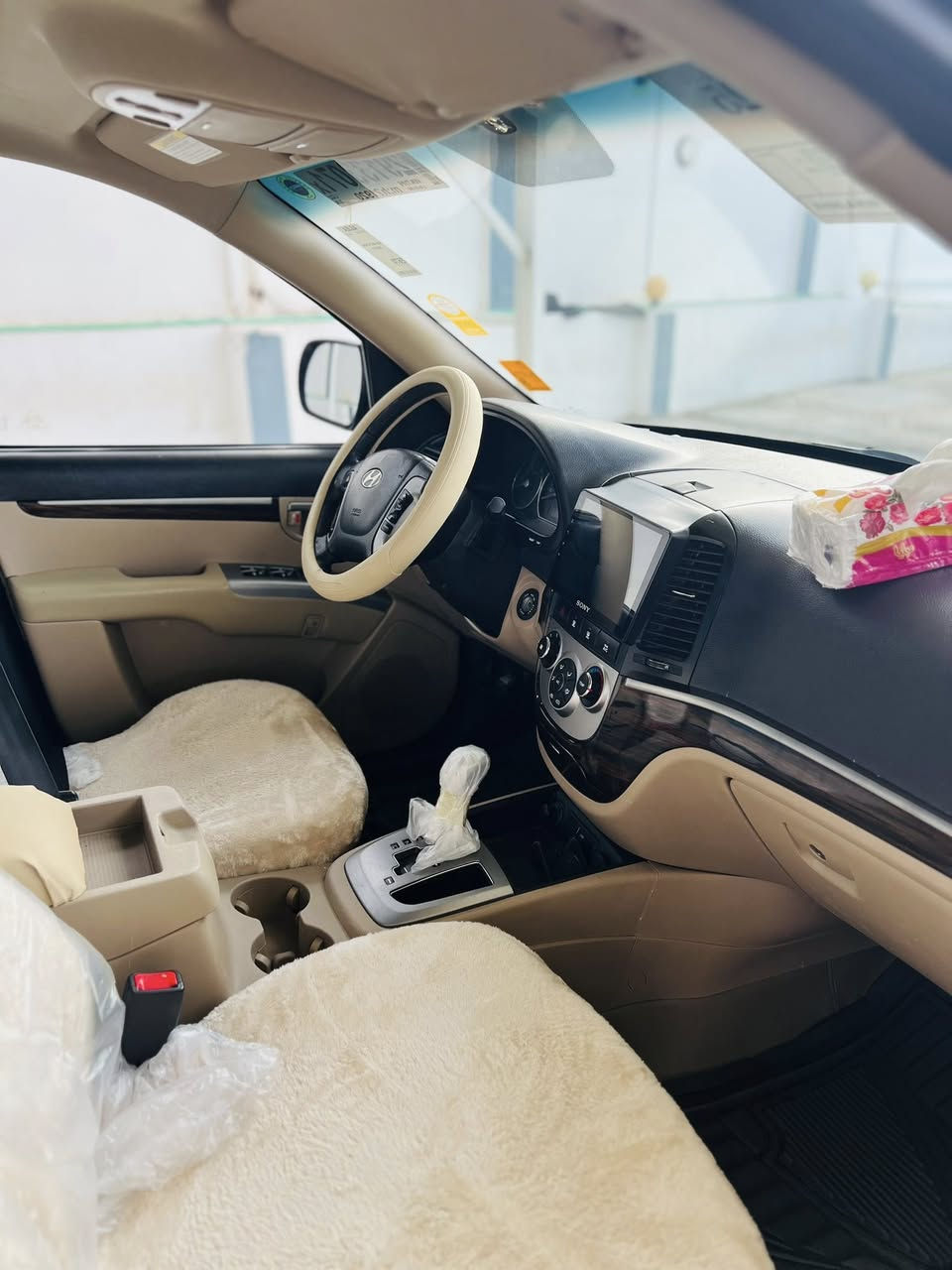 السلام عليكم سنتافي موديل 2012 ماشيه 170
كير محرك شرط محرك ما مفتوح 

رقم أربيل شرط التحويل 

__________________

مواصفات /فول 1/1 ما عده بصمه 

فتحه سقف ⚠️

تحكمات ستيرن ⚠️

داخل لونين ⚠️

اشاير مري ⚠️

5ويل كروم ⚠️

بلجكتورات ⚠️

لايت لد وعدسه ⚠️

لايت زنون ⚠️

بك لايت لد ⚠️

3 قطع تبريد ⚠️

كشنات جلد مشمشي ⚠️

__________________-

السياره بدون صبغ ⚠️

بدون بارد بدون رصعات ⚠️

بدون جراد السياره مكفوله كفاله عامه⚠️ 

_____________________________

طخم تاير جديد 

صدر امامي خلفي جديد 

كلو شرط 

________________

للستفسار الاتصال علئ الرقم ***********

مكان السياره القياره قريه الحاج علي 

_______

السعر 

اتصل وتدلل
