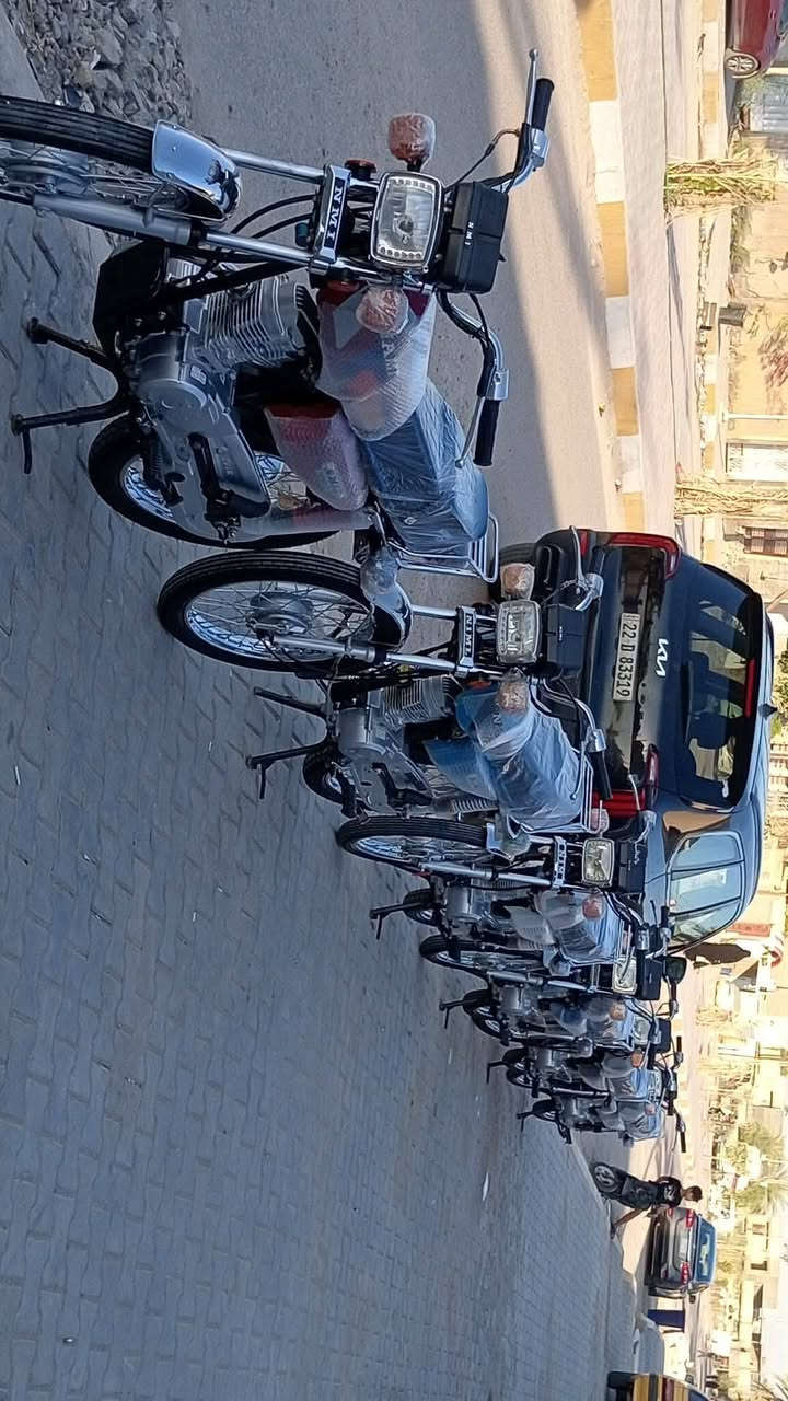 متوفر اربعه كير نامه موديل 26 
1/ نامه شلامجه صارله 10من طالع دهن شركه بعده بيه موديل 23اصل بلادي ليس تعمير 1200

2/ نامه لون رصاصي صارله  12من طالع حته وصل معرض كتلوكات شركه موجوده بيه 725 موديل26

3/ نامه لون سمائي صارله 18من طالعه دراجه جديده حيل 

موديل 26سعر 700

4/ نامه لون ابيض صاله 25من طالع دراجه جديده سعر 725 موديل26 

5/نامه لون اصفر صارله شهرين ونص من طالعه سعر 650 موديل 26

6/ارشا ام عدسه شرط مو ارشا هاي عاديه لا ام عدسه مال نجف لون ازرق جديده حيل سعر 675

عنوان بابل مسيب 

ملاحظه دراجات كفاله اوراق ومحرك جيب وياك مصلح تعال 

لاتكلي اريد اروح اشوفه اعتذر منكم شراي يجيب مصلح ويجي 

‏‪***********‬‏

‏‪***********‬‏

‏‪***********‬‏
