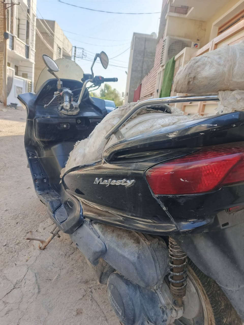 ماجستا دبل رون.. 
بايعلك كوم حديد وتكدر تبيعها تفصيخ محركها مو تعبان ولا مفتوح بس مجرد نوزلها يحتاجله تنضيف وتركها 6 اشهر او اقل في يعني هاي تنشري وانتَ ربحان واني الممنون مجاي اكلك هيج علمود هيه دراجتي لا ترا كلش تفيدك بس مالي خلكهن ما متفرغلها 
سعرها القفلللل 250 . بدون منازعات
ورقمي ***********
