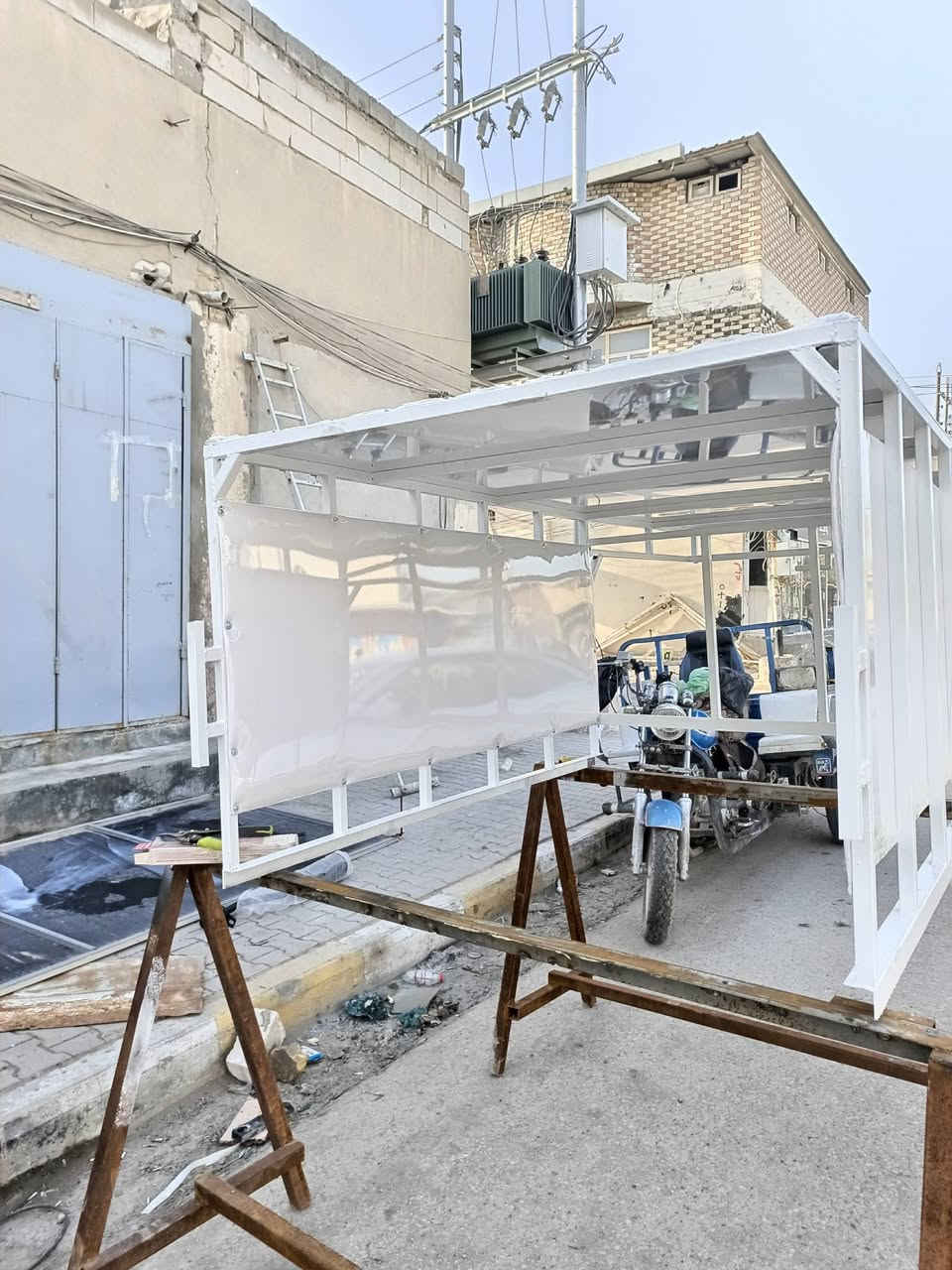 محجر تسكام كامل 150الف دينار واكو بس حديد ب75وبي مجال.  محجر كامل. سكف لايلون مصطبات اكو وساعارهن كلش حلوه مكان
نجف حي العسكري كبل شارع المكرمه *********** وبخدمتكم #150الف محجر كامل عرض مده محدوده شباب لحكو لا يخلص العرض
