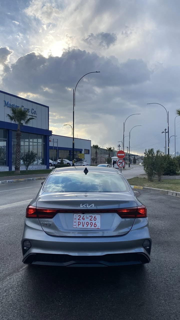 KIA FORTE, LXS
كيا فورتي موديل 2024 مواصفات LXS بيها جاملغ صبغ وحافة بوند معدلة بارد ماشية 11الف ميل فقط
مواصفات : 
*لايت امامي نشرة 
*شاشة وكاميرا 
*كروز سرعة 
*مثبت مسار 
*رادار بالمري 
*رادار امامي 
*ثلاث وضعيات قيادة 
وباقي مواصفات معروفة 

مكان السيارة دهوك معارض الجديدة 

السعر : 142 $ 

للاستفسار الاتصال على الرقم 
***********
