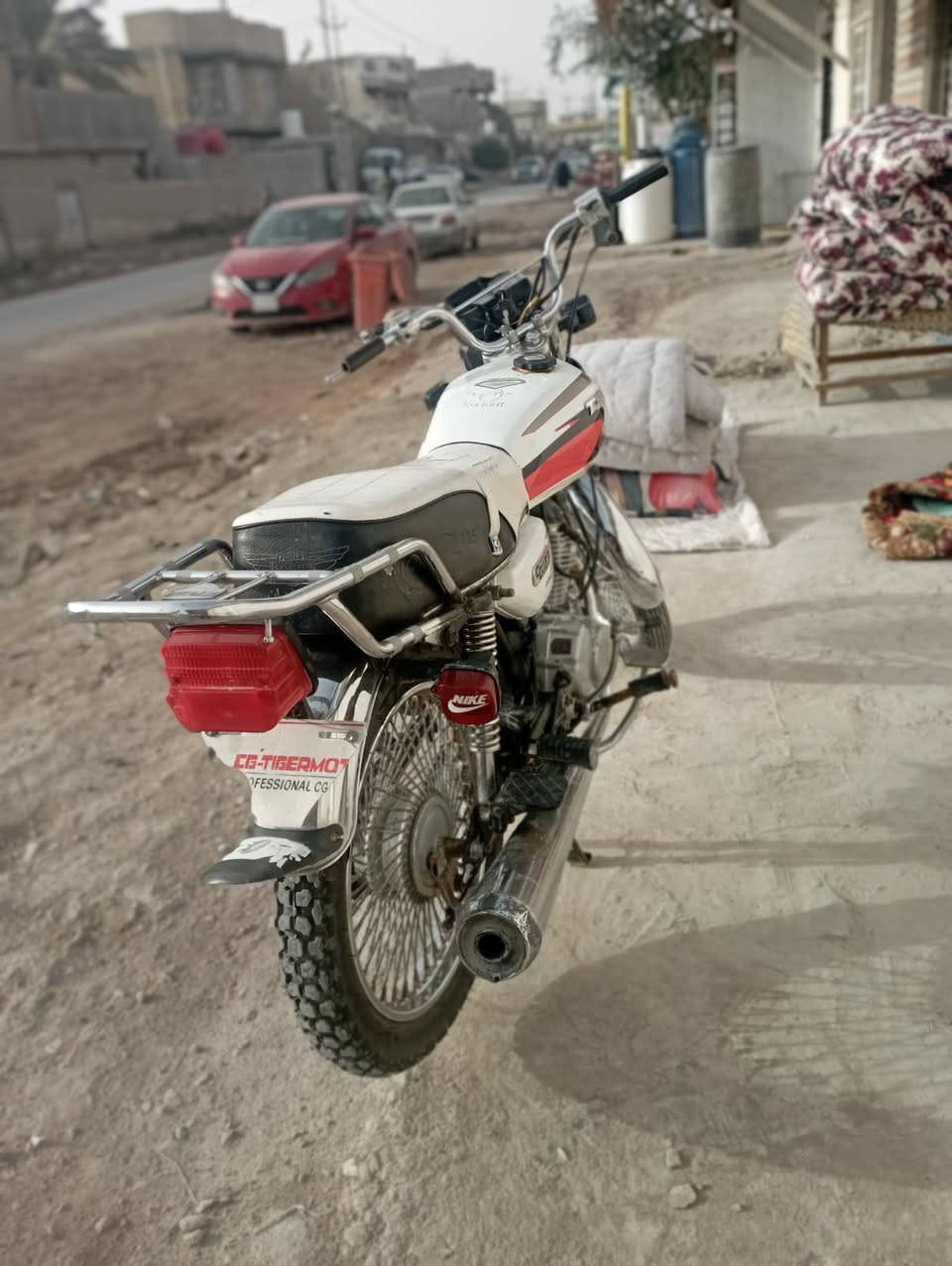 السلام عليكم دراجه تايكر للبيع اوراق اصوليه موديل 21 دراجه جاهزة $& ***********.     ) السعر 400 وبيها مجال
