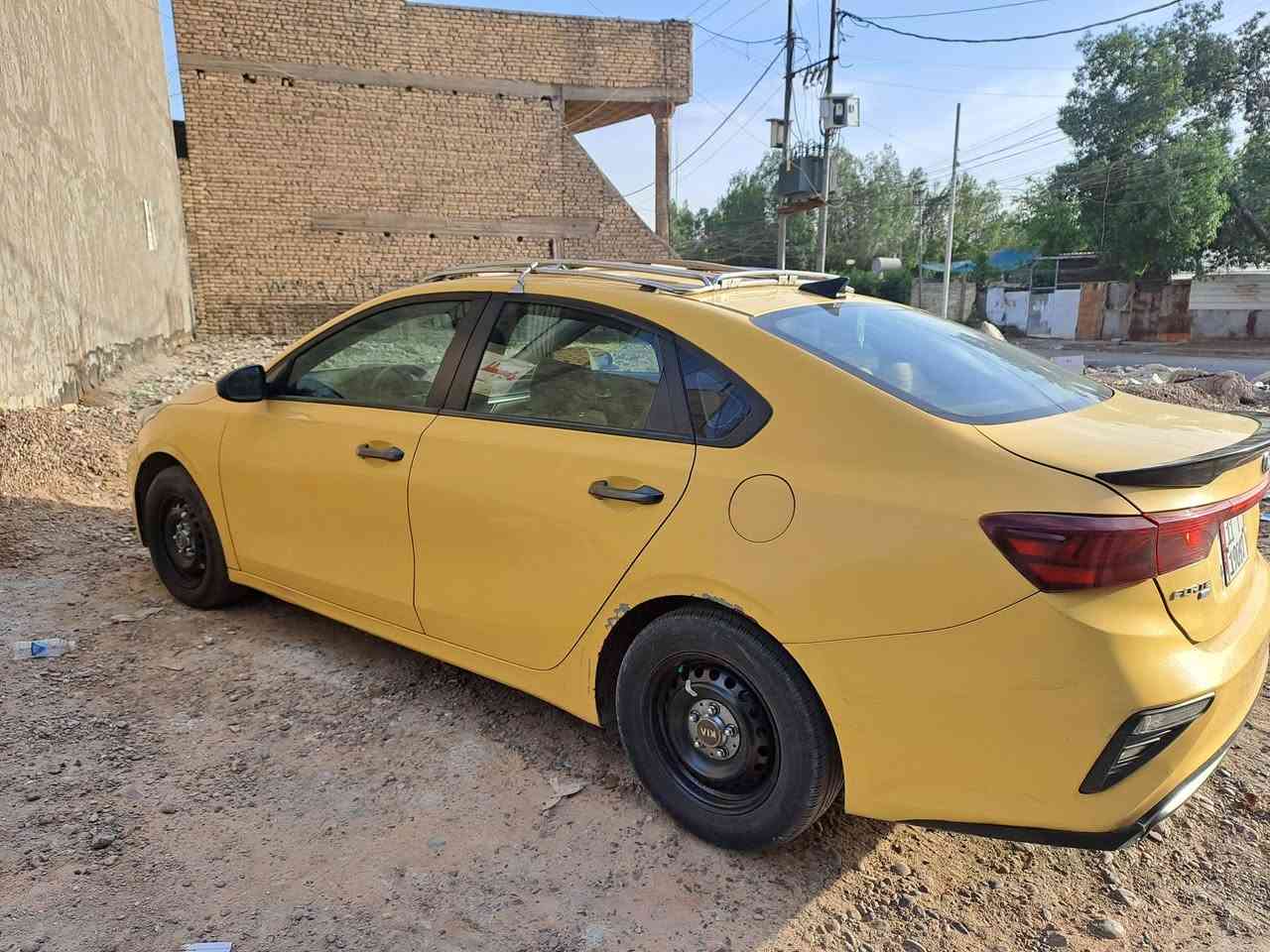 السلام عليكم
للبيع كيا فورتي موديل ٢٠١٩ وارد أمريكي 
رقم بغداد بسمي السعر ١٢٥ ورقه وبيهه مجال 
امصفره من كلشي مكان السياره  بغداد الشعب  موبايل 
***********

