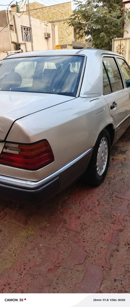 👋👋 مارسدس دب 86 محدثه 
رقم بغداد سنويه 2030 مداور ثاني يوم
قواعد دبل معمره وحده موضح بصوره
محرك عنڪبوت 300 بلادي وكير ڪفاله
حداديه تخم تاير كهربائيات كله جديد
غرفه مخمل اسود ڪهربائيه
تعمير عام مصبوغه بس بوليش بعدهي
السعر ( 62 )وبيه مجال
مڪاني ميسان (العماره) 
***********
