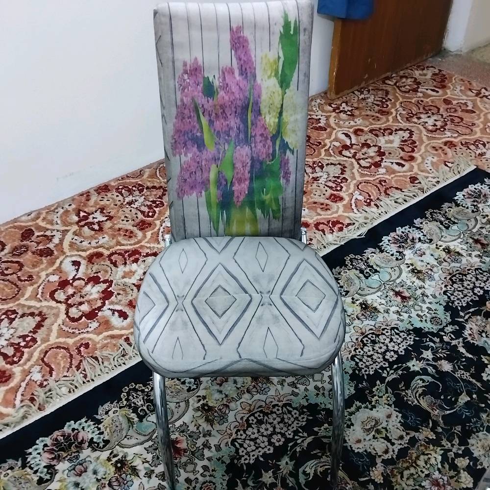 ميز طعام مستعمل فتره قليله يجي ٦كراسي ونوعيته سلايت يتكبر ويجي وياه تلبيستان واحده بالصوره والاخرا لونها بيجي مطعم بجوزي
السعر ١٥٠ الف وبي مجال
الموقع بغداد/للتواصل ***********.
