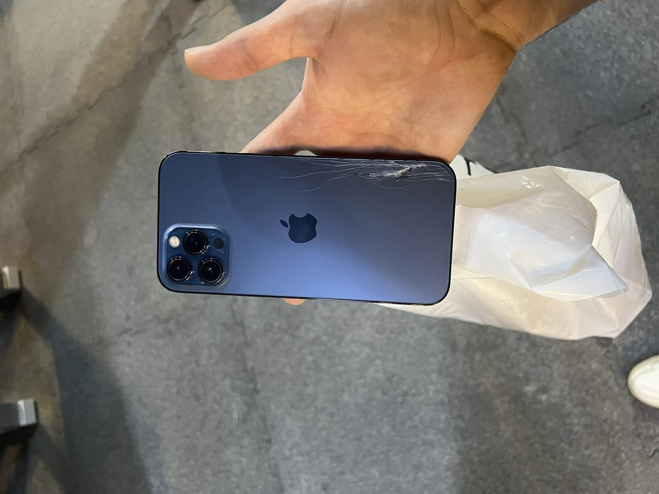 سلام عليكم 12 برو ماكس للبيع ذاكره 256 مامفتوح بي بس كسره بل ظهر  للتفاصيل ادخل للخاص


**إذا كنت صاحب هذا الإعلان وتريد حذفه لأي سبب، رجاءا أرسل رسالة إلى الدعم الفني**