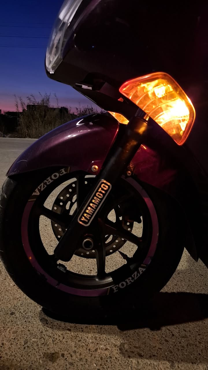 اللهم صل على محمد وال محمد
للبيع فورزه 010 MF
لون  بنفسجي مميز خرافي 
نضافه كدامكم ما حاجه احجي
ماشيه :25الف رمبه مو هيج
كاملها على اخر حبايه كهربائيات كير كفرات 
عليها يدات مسجل بلادي وعليه ستيرن رياضي و قعادة تلفون اصليه
دراجه بحاله اااالووكاله 
ملاحظه: بيه بدايت خيط دخان كلش خفيف مستحيل تشوفه
المكان: ناصريه مركز 
السعر مليون و 600 وبيها مجال للشراي
للاستفسار:***********
