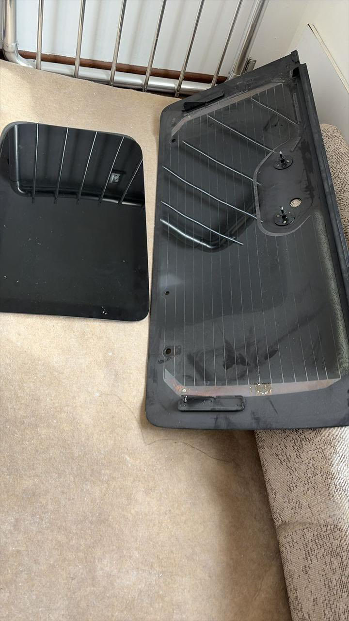 جامات خلفيه و الصفاح مال  لجيب رانكلر jL يعني ٢٠١٨ وفوك الجام مضلل للبيع بارخص سعر 
***********
