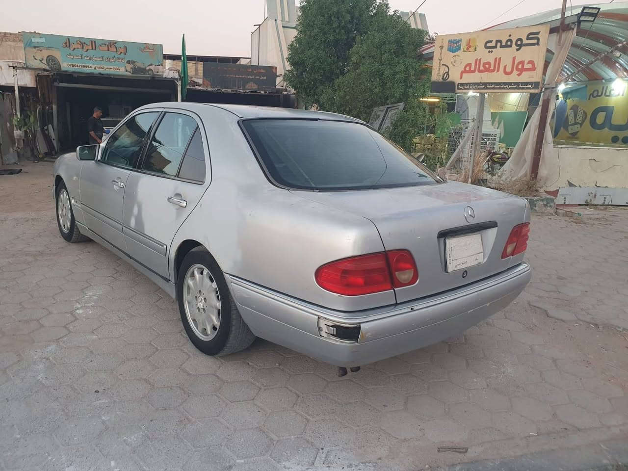 السلام عليكم
مارسدس ام عيون وارد اليابان موديل 99 اصل مسجلة 2000 رقم بغداد الماني بأسمنا نقص اضبارة وكالة فقط صارها 8 سنوات عدنه من سنة 2018 المواصفات فول الفول محرك 320 V6 كير D4 جديد باتري جديد راديتر جديد غرفه جلد كشنات كهرباء، شاشة كبيرة اشاير بالمري تخم تاير تبريد ثلج برده كهرباء تحكمات كشنات كهرباء خمس تجاوي مرايه قلاب سيدي بيها هواي مواصفات لون رصاصي سلفر ترايك لوين ماكان 55 ورقة وبيها مجال
العنوان النجف حي الجامعة رقم التلفون
***********
وحياكم الله
