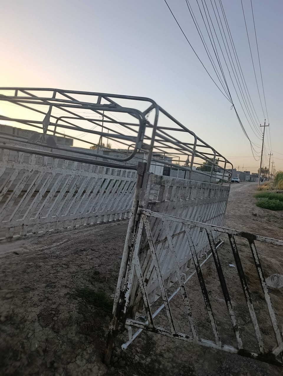 للبيع محجر كنتر هوه وسقيفه
حجم أربعة ونص 
***********
