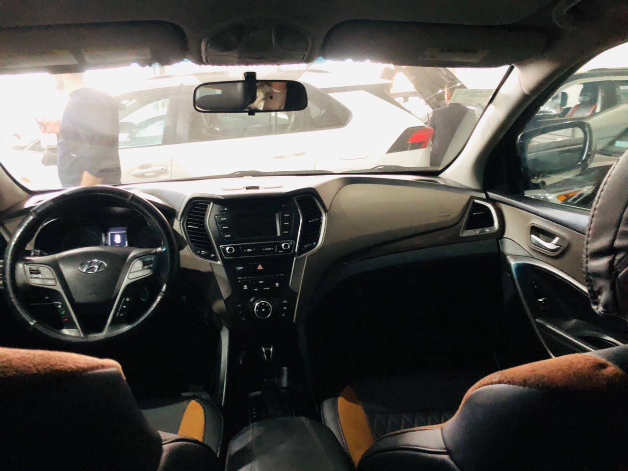 سنتافي موديل 2018 مكينه 2400 قطعة وحده صبغ 5 راكب نص فول سياره نضيف السعر 165 بي مجال تحويل مباشر رقم دهوك الاستفسار *********** واتساب
