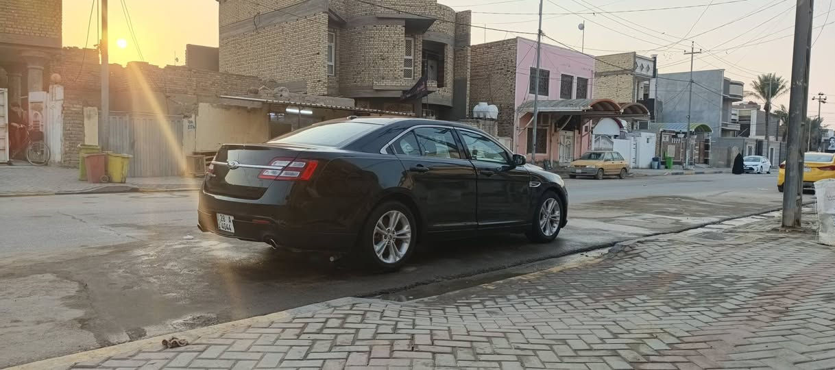 يالله السلام عليكم فورد تورس موديل٢٠١٣ لبيع 
رقم مميز ٤٠٤٤نجف باسمي السياره هزه  وسنويه جديده هاذه شهر انهزت وسنويه هم هاذه لشهر تجي وتشوف 
السياره عيون لشيطان وعدسات اناره
قبف دبه واتر بم كله جديد 
رمز دخول 
كشنات كهرباء تدفئه تبريد قطعتين تبريد هم كله جديد 
حداديه وره وكدام جديده 
السياره بعد اهواي مخسور عليهة واهواي بيهة شغلات عزلهة كلش حلو دبل عازل 

السياره حادثهة بابين 
مكان السياره بديوانيه الاسكان 
سعرهة٩٣ بلعافيه على لياخذهة 
رقمي‏ ‪***********‬‏
