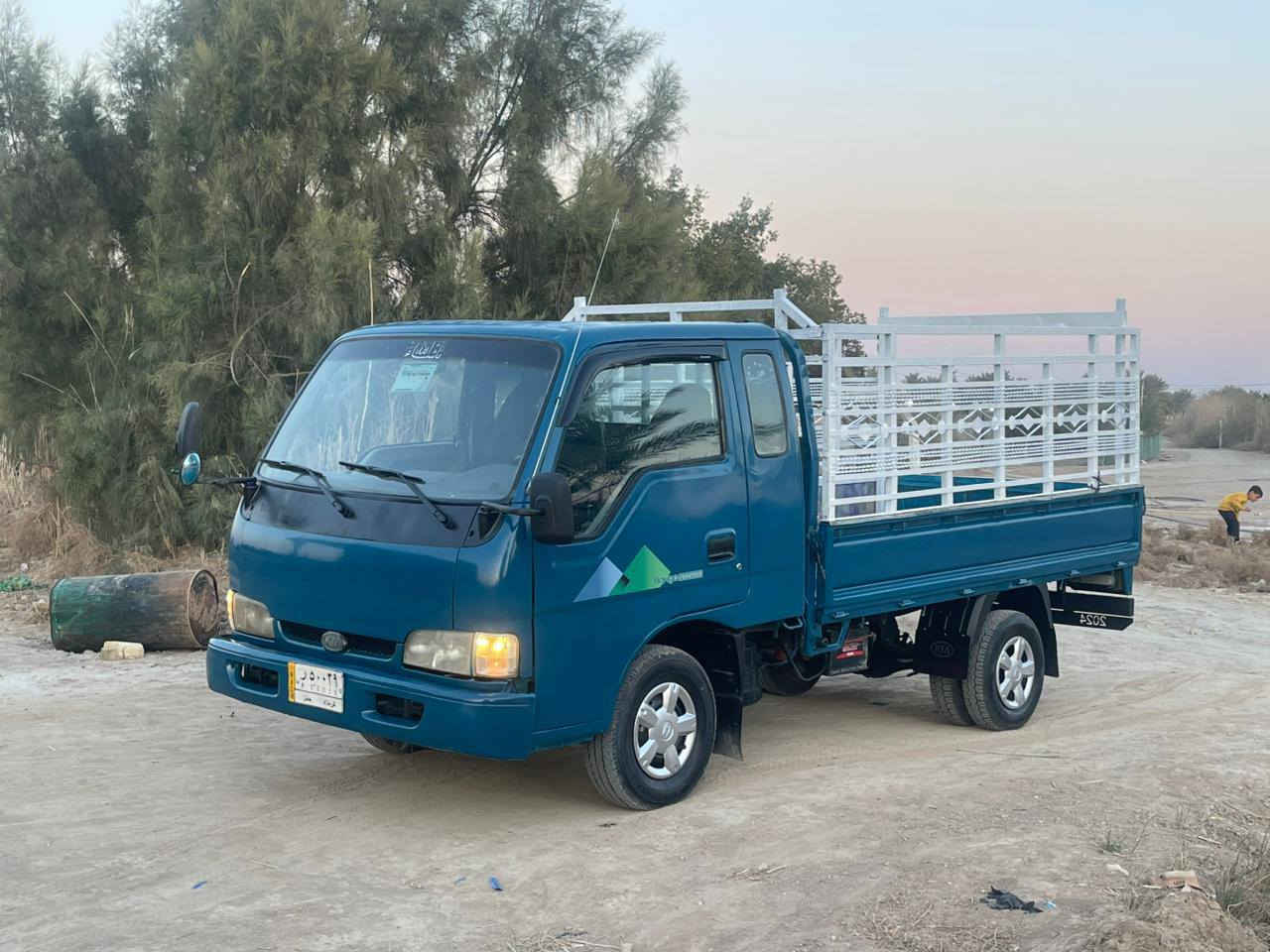 السلام عليكم كيه فونتير للبيع موديل 2000 قلاب مكفولة كير محرك اكسل شاصي كهربائيات كلهه شغاله سنويه مشروع وطني رقم كربلاء السعر 60 وبيه مجال المكان بابل الرقم//***********
