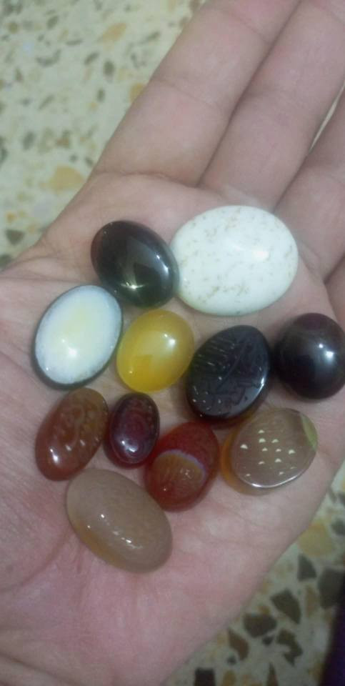 احجار للبيع عدد 10 مخطوط آيات قرآنية و شرف الشمس وشفه العبد و جزع و عطف كلهن 25  الف مع التوصيل بدون عمله ما اراوس خناقين, ديالى


**إذا كنت صاحب هذا الإعلان وتريد حذفه لأي سبب، رجاءا أرسل رسالة إلى الدعم الفني**